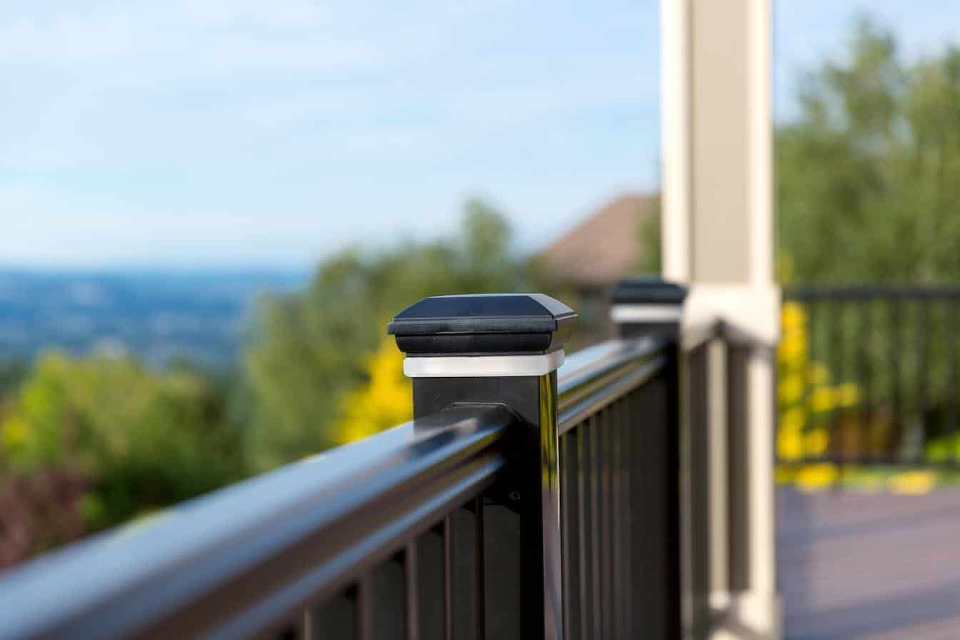 radiancerail-express-black-composite-0824 TimberTech Railing Radiance Rail Express