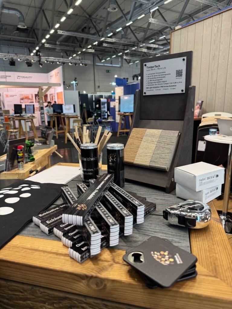 Branded gifts at Dach+Holz